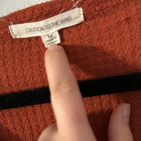 Long sleeve crop top burnt orange size M - Picture 2 of 3